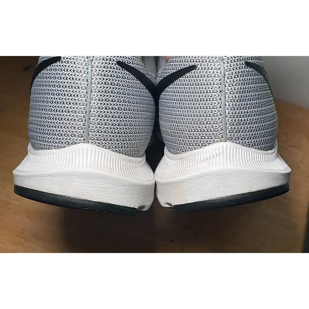 Nike Run Swift Men's Sz 10 Gray Black Running Athletic Shoes Sneakers 908989-002